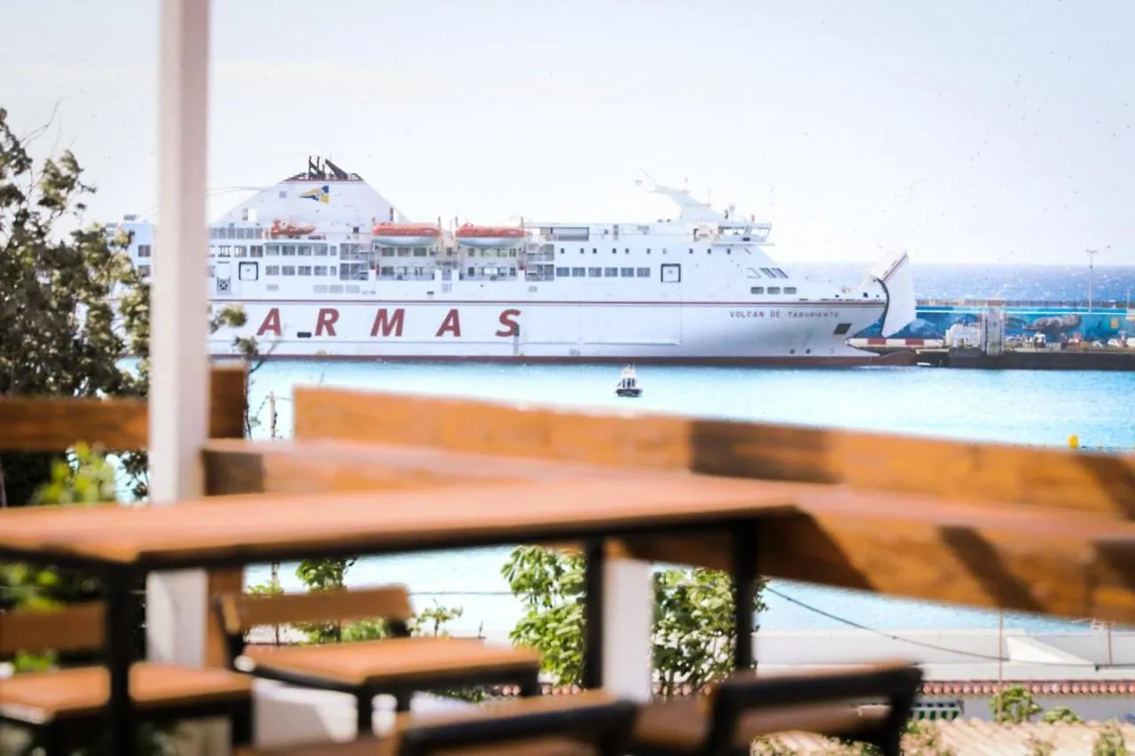 Ocean Nomads Coworking Hostel Arona
