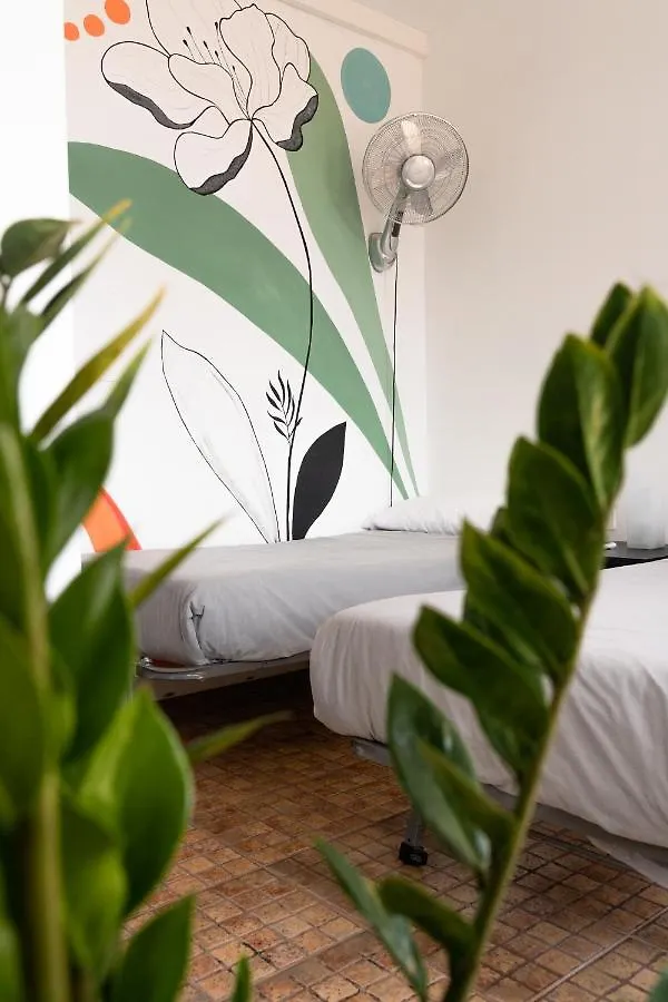 Ocean Nomads Coworking Hostel Arona